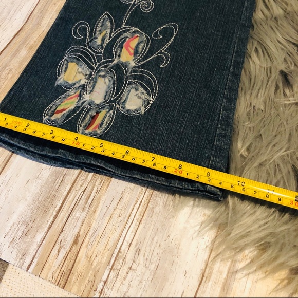 Duchesse embroidered flare jeans, size 4 - Picture 4 of 8